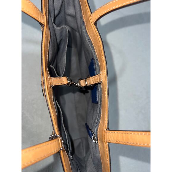 Coach Peyton F48166 Navy Tote & Ivory Leather Wristlet Bundle Excellent Sale!!!! - Picture 12 of 12